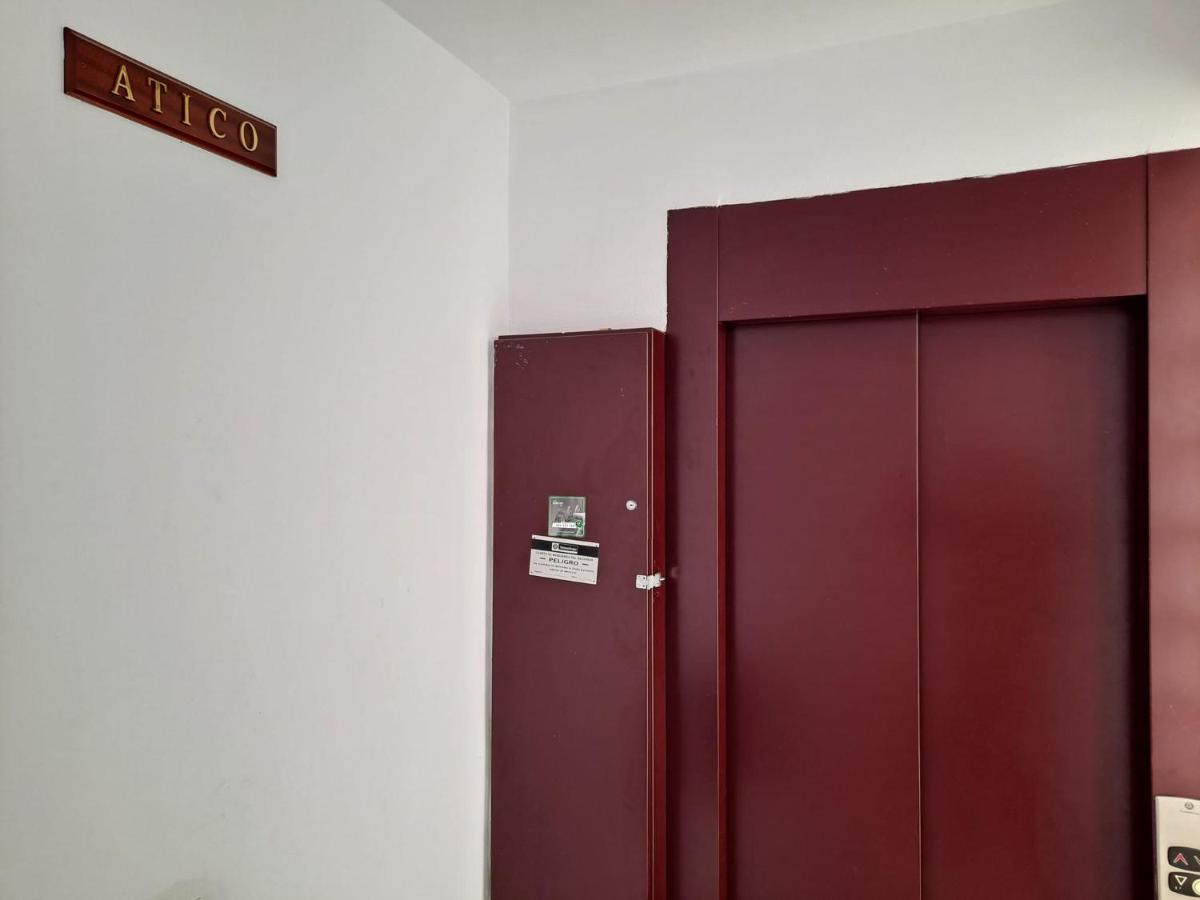 Atico Duplex Marques De Reyes Apartment Sevilla Bagian luar foto